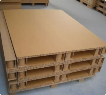 Benefits of Using Honeycomb Pallets Over Wooden Pallets