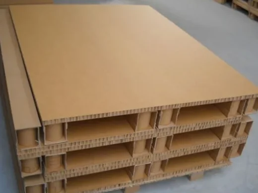 Benefits of Using Honeycomb Pallets Over Wooden Pallets